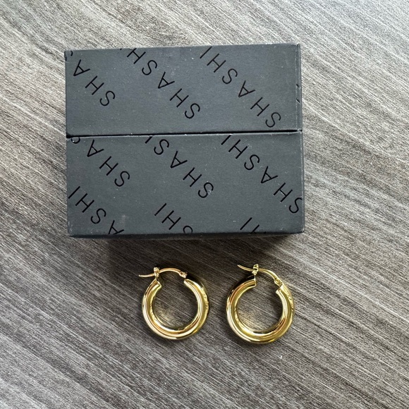 Shashi Dominique Gold Hoops NIB 1” Shopbop - Picture 4 of 4